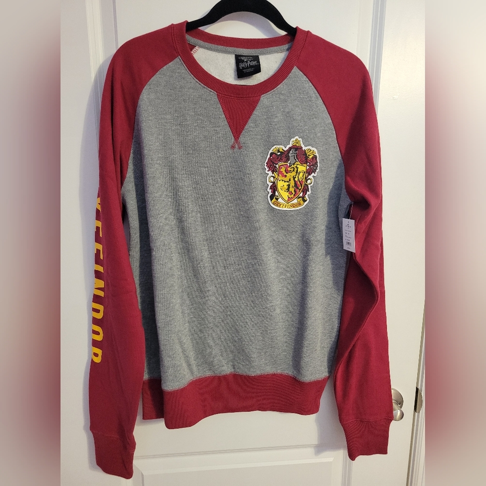 Harry Potter Gryffindor Crewneck Sweather Unisex In Small Bnwt